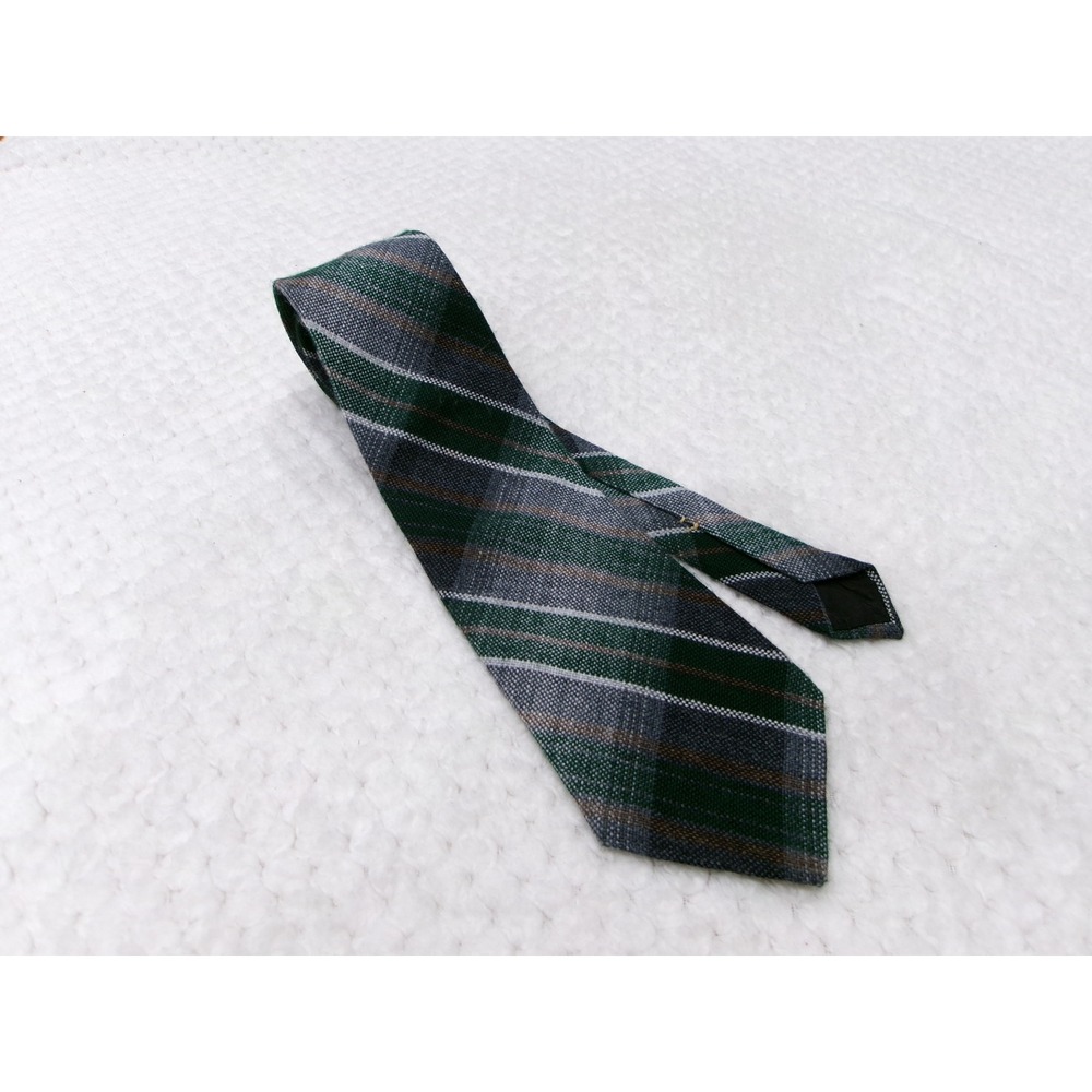 Wembley Mens 3.5" Necktie Green Grey Plaid Woven Textured Classic Tie